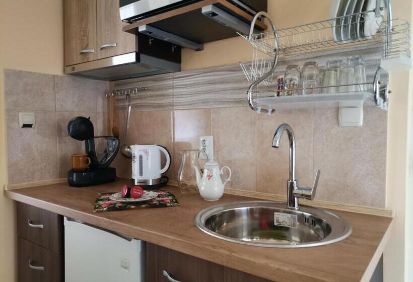 패밀리 스위트, Guest House 51