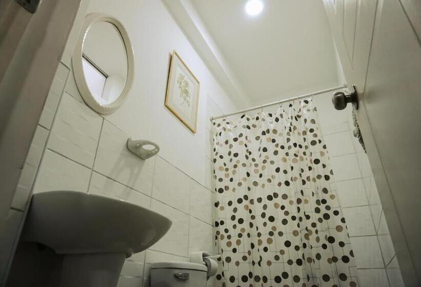 חדר סטנדרט לשלושה, Hospedaje El Velero