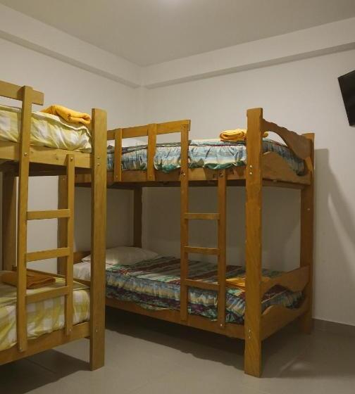 חדר סטנדרט לארבעה, Hospedaje El Velero