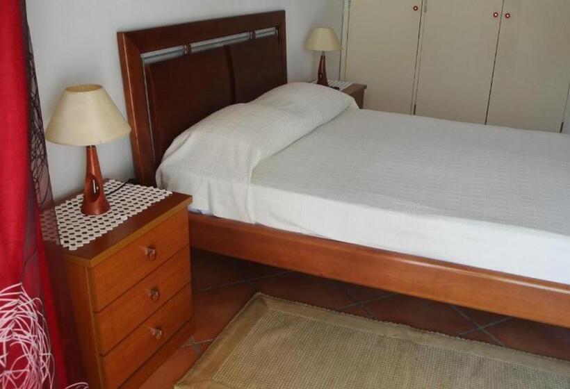 Quarto Estandar Vista Jardim, Lemon Tree Relaxing Guesthouse