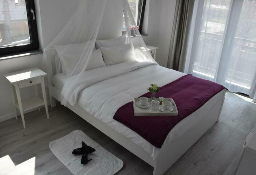 Habitació Deluxe, Memangalia