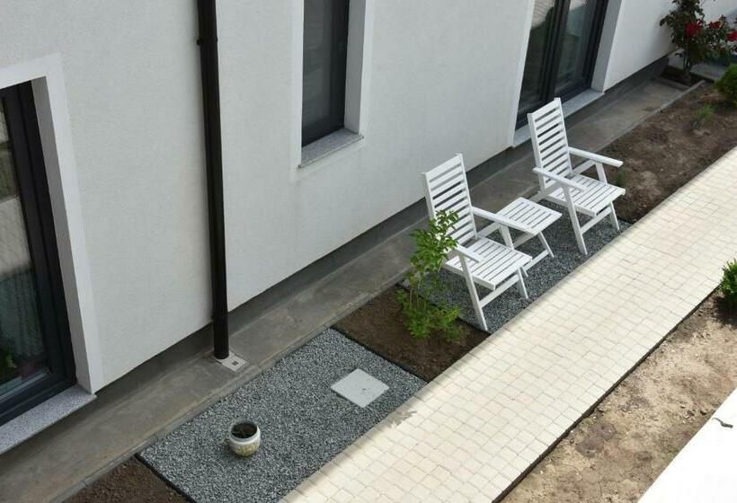 Habitació Deluxe, Memangalia