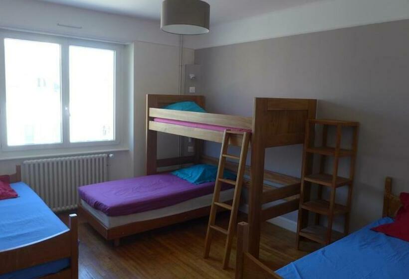 غرفة قياسية رباعية, Bigouden Backpacker