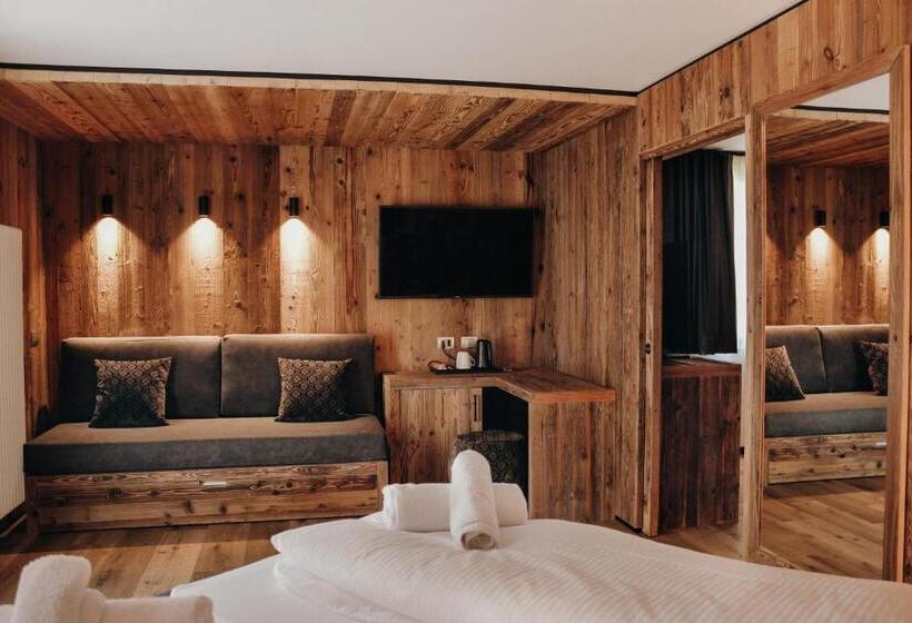 חדר סטנדרט עם מרפסת, Pineta