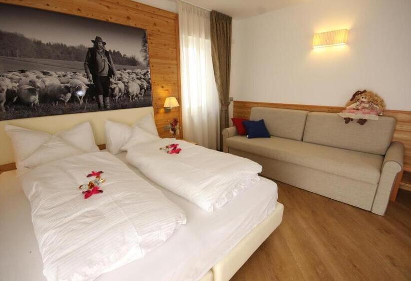 חדר סופריור לארבעה, Pineta