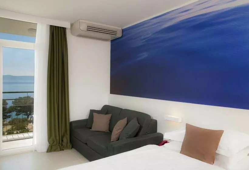 Superior Room Side Sea View