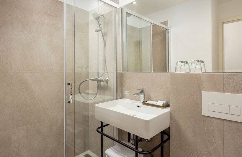 수피리어 룸 측면 바다 전망, Bluesun Hotel Neptun