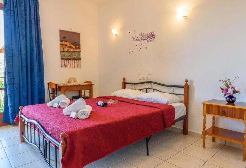 带阳台标准四人间, Des Roses