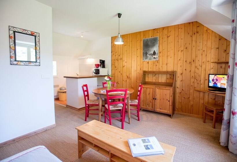 דירת חדר, Domaine De Ramonjuan