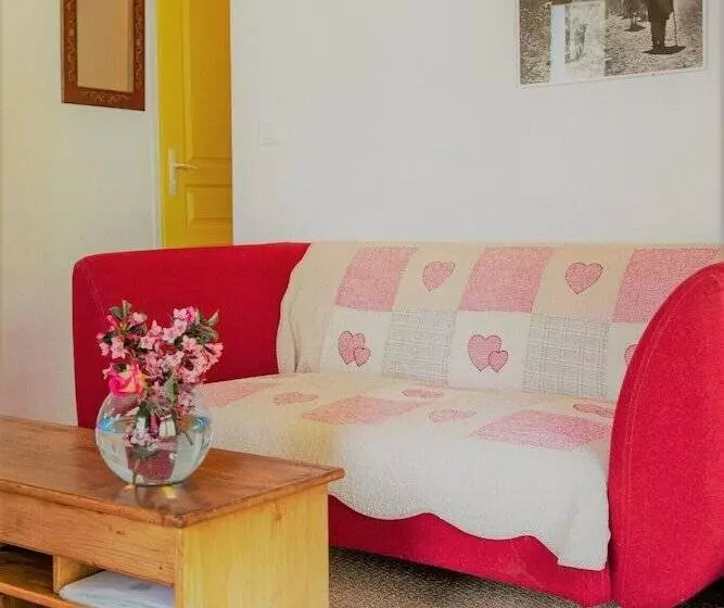 3 Bedroom Apartment, Domaine De Ramonjuan