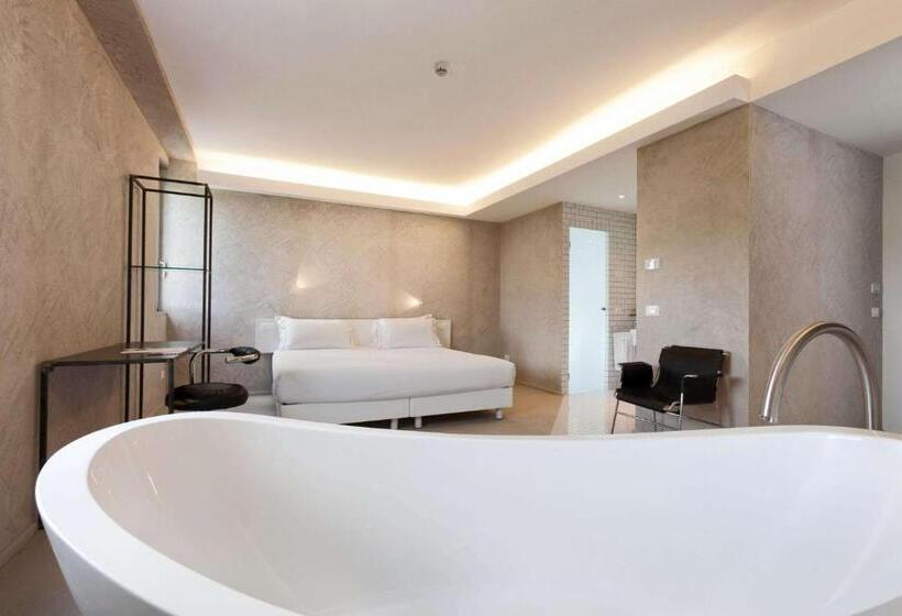 Люкс Кровать Кинг, Aiden By Best Western Jhd Dunant