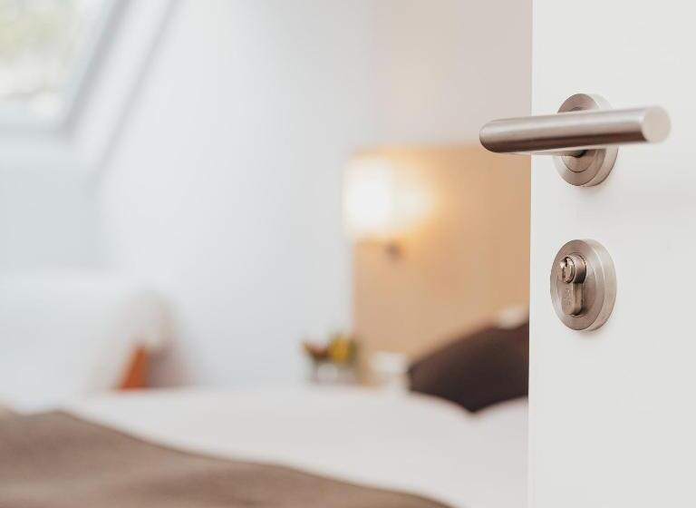 标准单人间, Gutsschänke Holsterfeld