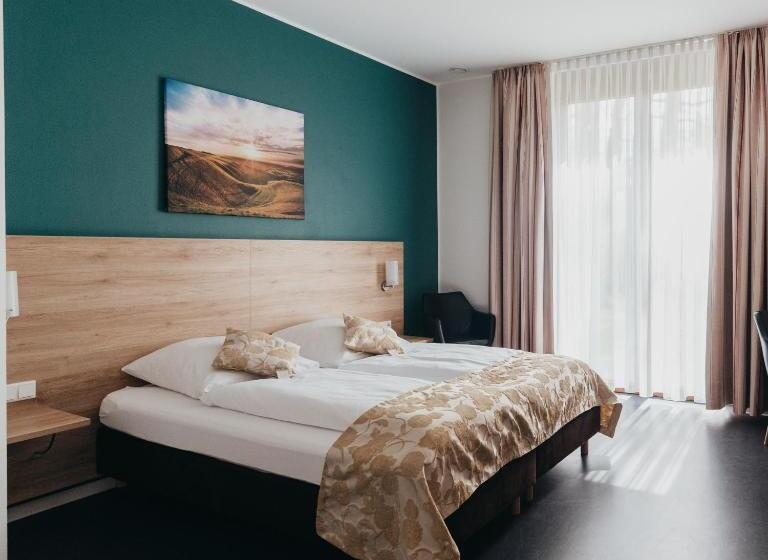 标准房带园景, Gutsschänke Holsterfeld