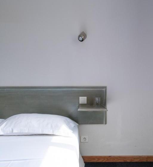 דירת חדר, Domaine De Ramonjuan