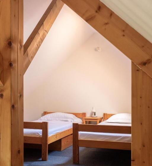 דירת שלושה חדרים, Domaine De Ramonjuan