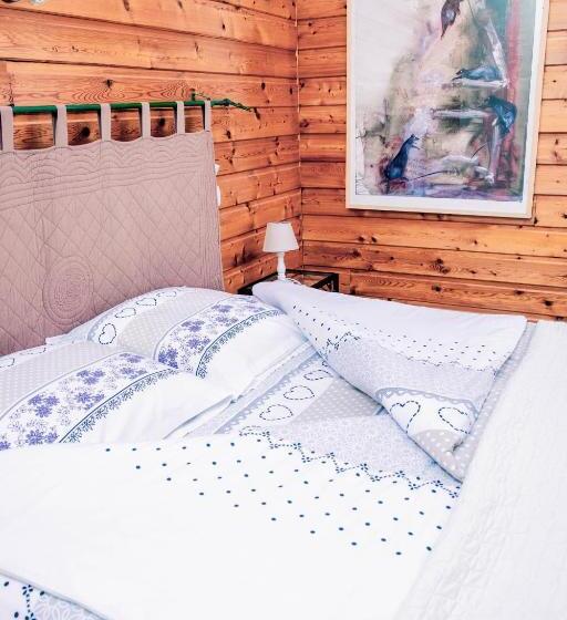 סוויטה משפחתית, Hôtel Restaurant Domaine De Basil