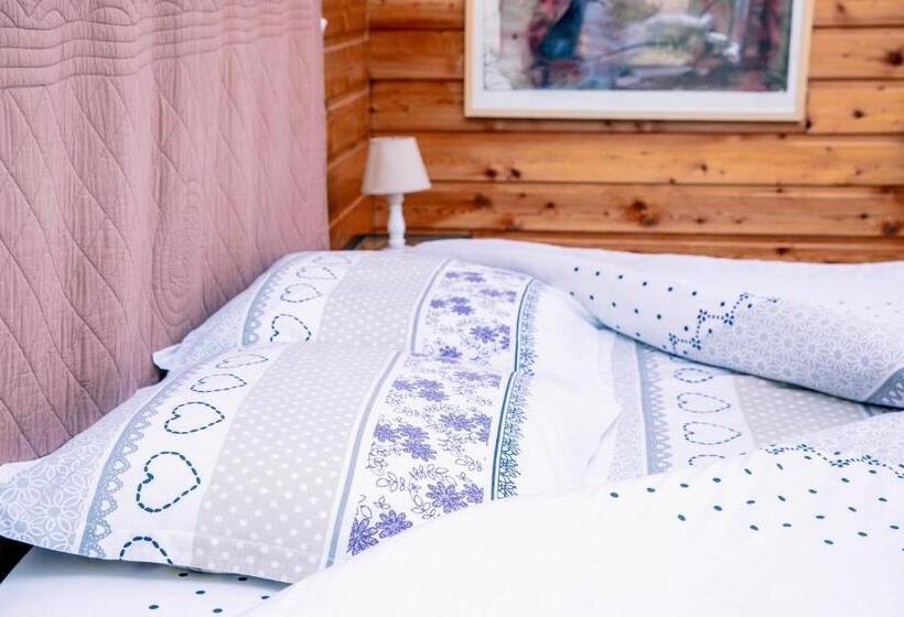 סוויטה משפחתית, Hôtel Restaurant Domaine De Basil