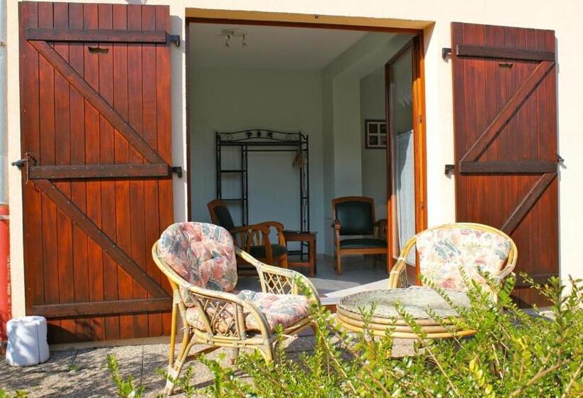 חדר קומפורט, Hôtel Restaurant Domaine De Basil