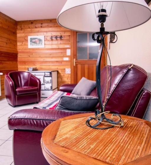 סוויטה משפחתית, Hôtel Restaurant Domaine De Basil