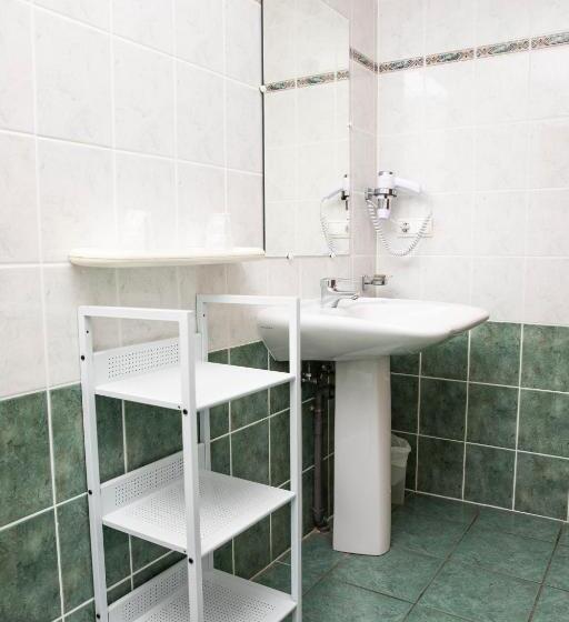 סוויטה משפחתית, Hôtel Restaurant Domaine De Basil