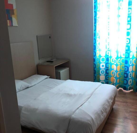 חדר בסיסי, Kentrikon