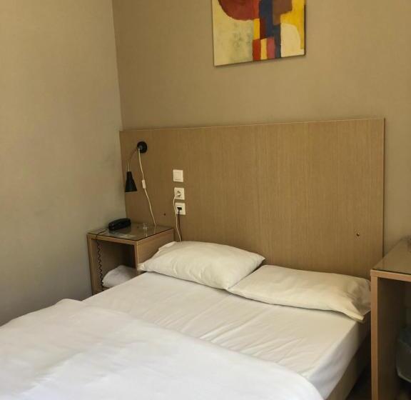 חדר סטנדרט, Kentrikon