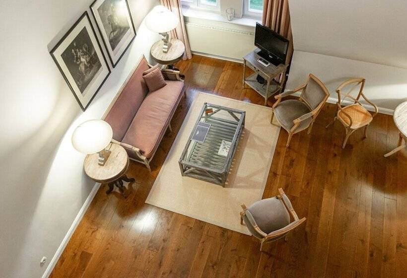 جناح ديلوكس, Schloss Ludersburg Golf & Spa