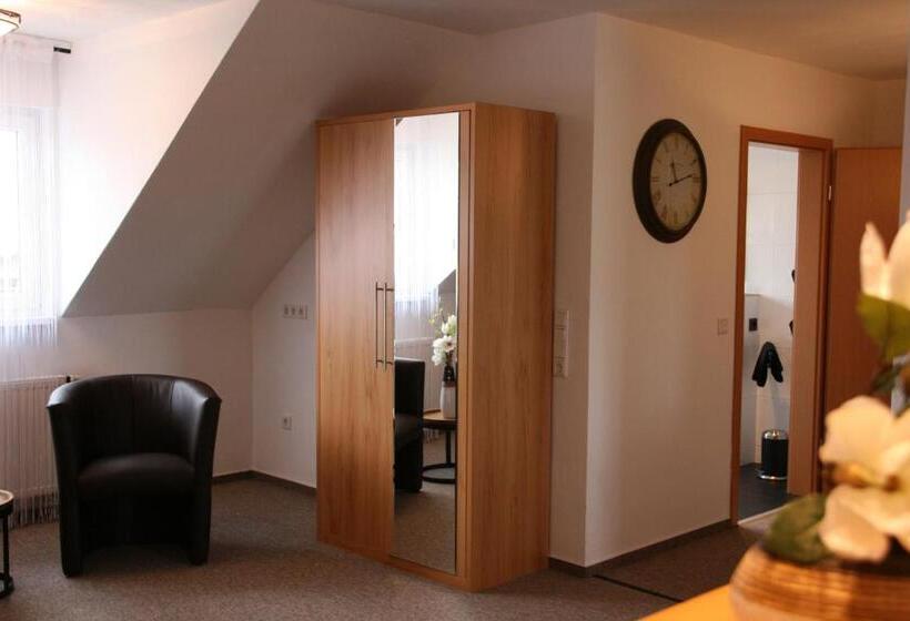 컴포트 스위트, Zur Wasserburg