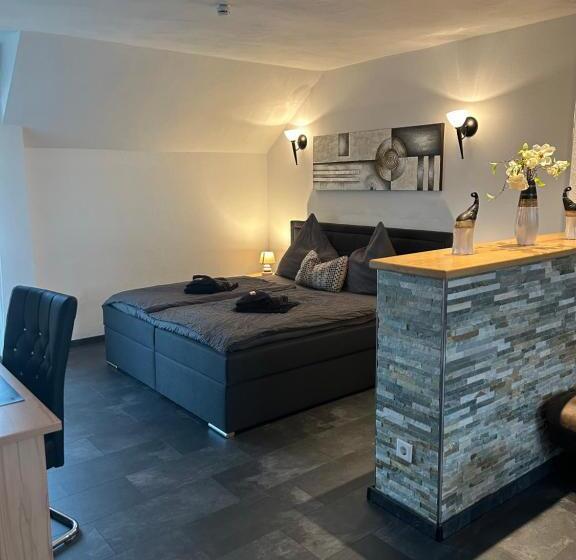 컴포트 스위트, Zur Wasserburg