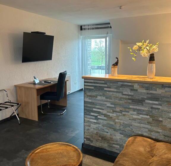 컴포트 스위트, Zur Wasserburg