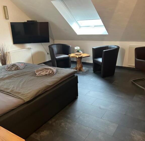 스위트, Zur Wasserburg