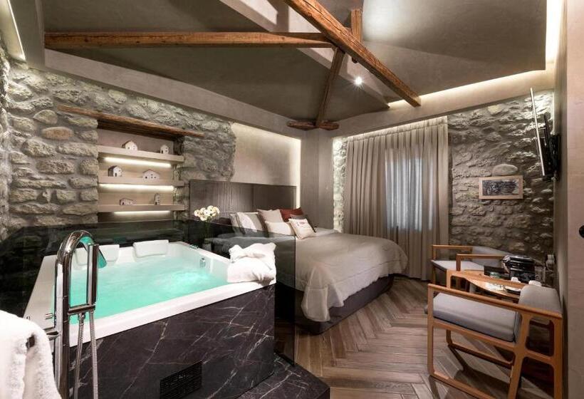 اتاق استاندارد با وان آب گرم, Tsikeli Boutique Hotel Meteora   Adults Friendly