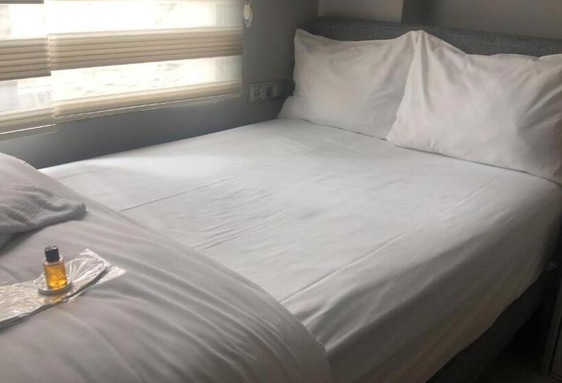 基本间, çalişkanlar Otel