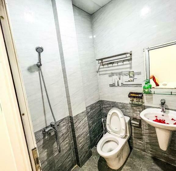 اتاق استاندارد چهار تخته, Hà Thu House