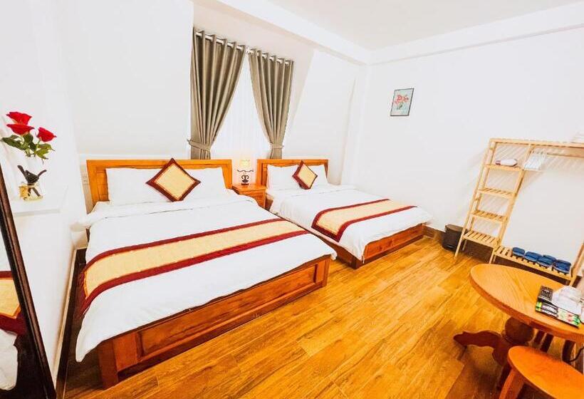 اتاق استاندارد چهار تخته, Hà Thu House