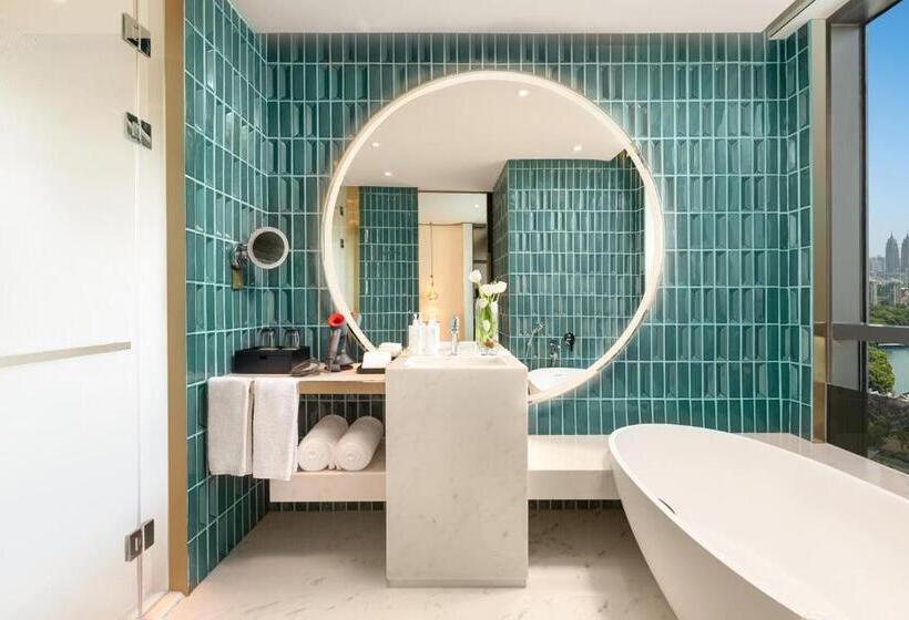 프리미엄 룸, Hualuxe Shanghai Changfeng Park, An Ihg