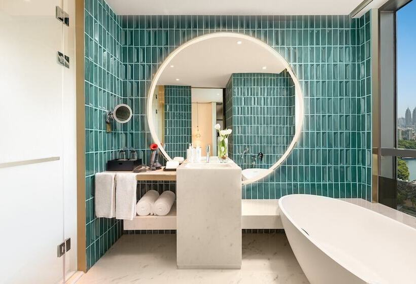 프리미엄 룸, Hualuxe Shanghai Changfeng Park, An Ihg