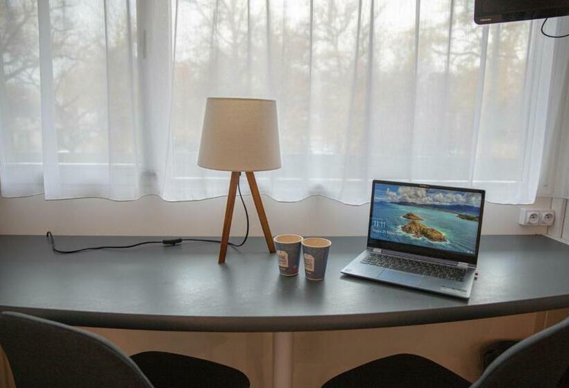 ダブルベッドスタンダードルーム, Kyriad Direct Nancy Sud Vandoeuvre Rénové