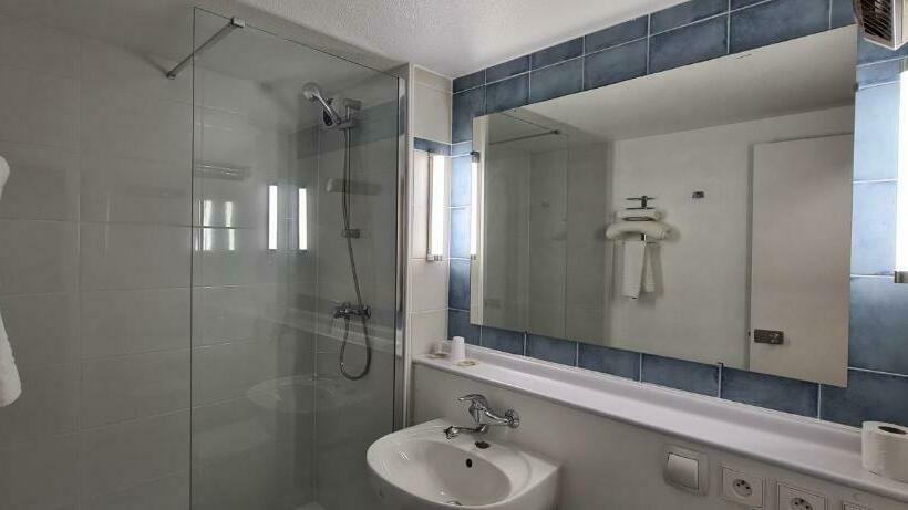 ダブルベッドスタンダードルーム, Kyriad Direct Nancy Sud Vandoeuvre Rénové