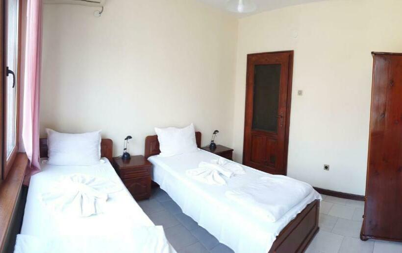 סוויטת 2 חדרי שינה, Lazur