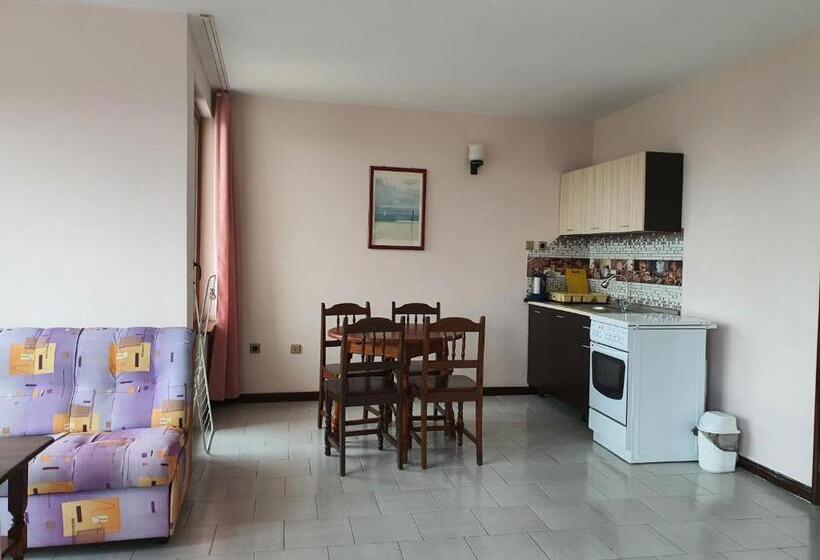 חדר סופריור 3 חדרי שינה, Lazur