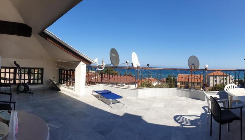 חדר סטנדרט טריפל חדר רחצה חיצוני, Lazur