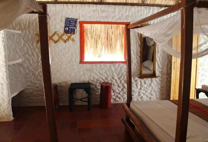 スタンダード４人部屋, Praba Hostel