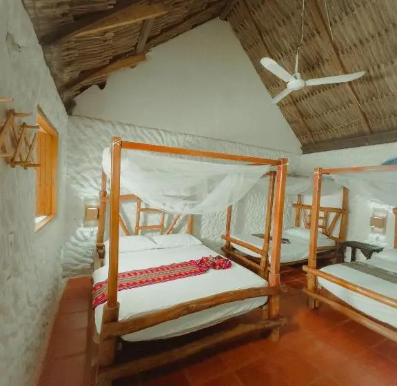 スイート（家族用）, Praba Hostel