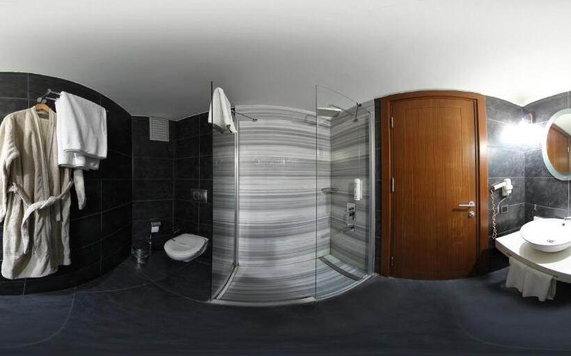 חדר סטנדרט לשלושה, Sapci Prestige