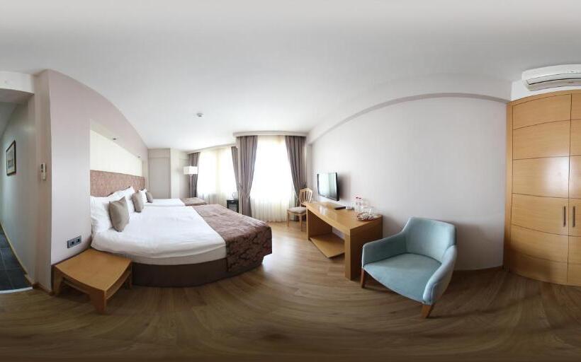 חדר סטנדרט לשלושה, Sapci Prestige