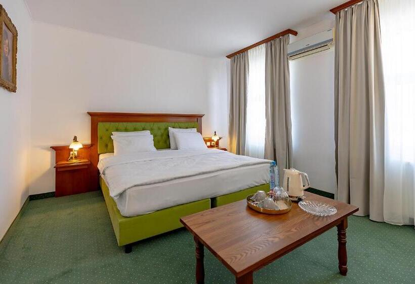 غرفة قياسية, San Gennaro