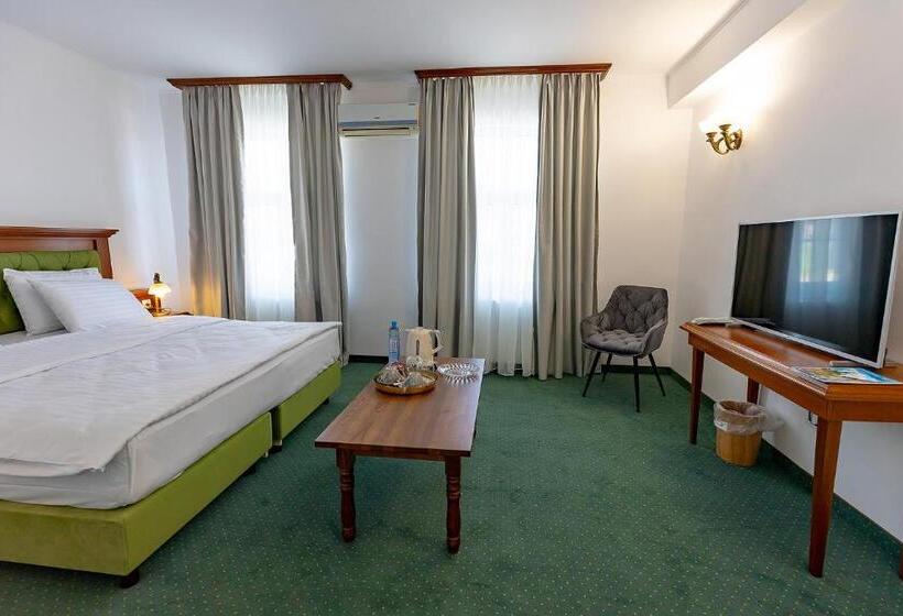 غرفة قياسية, San Gennaro