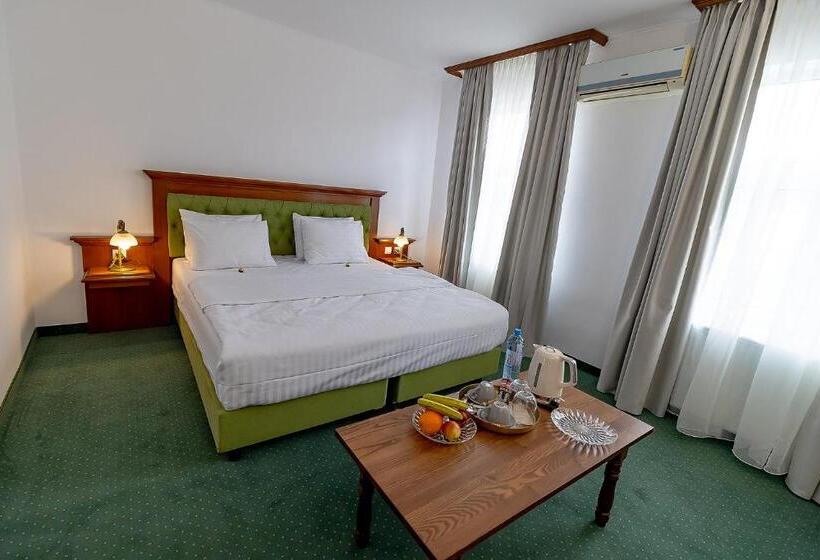 غرفة قياسية, San Gennaro