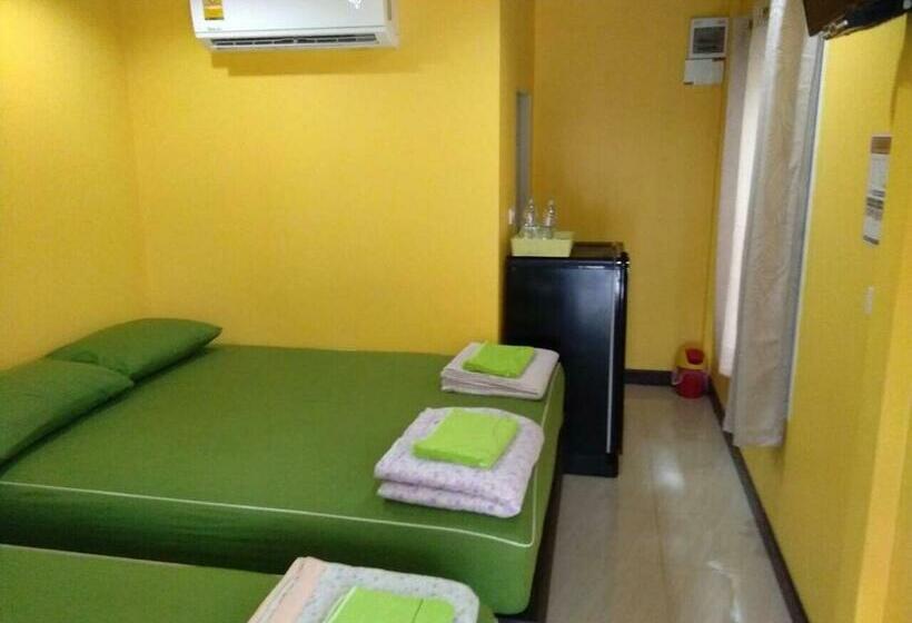 Bungalow Sandard, Pooma Resort